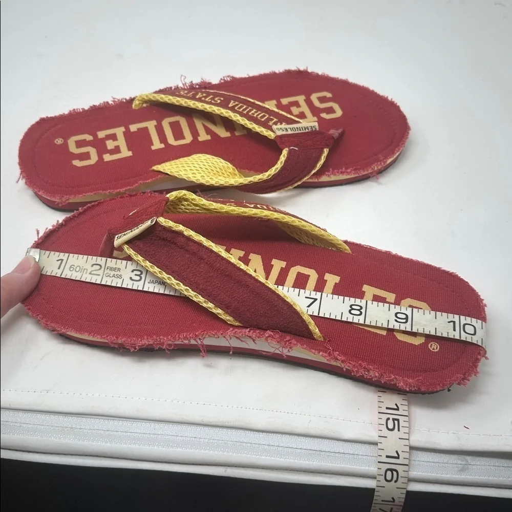 FSU Flipflops. Size 8